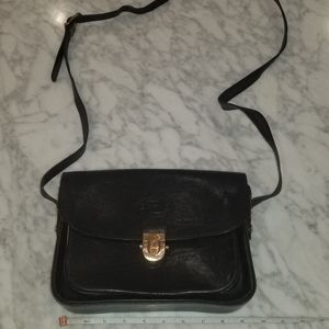 Croton vintage all leather bag gold accents